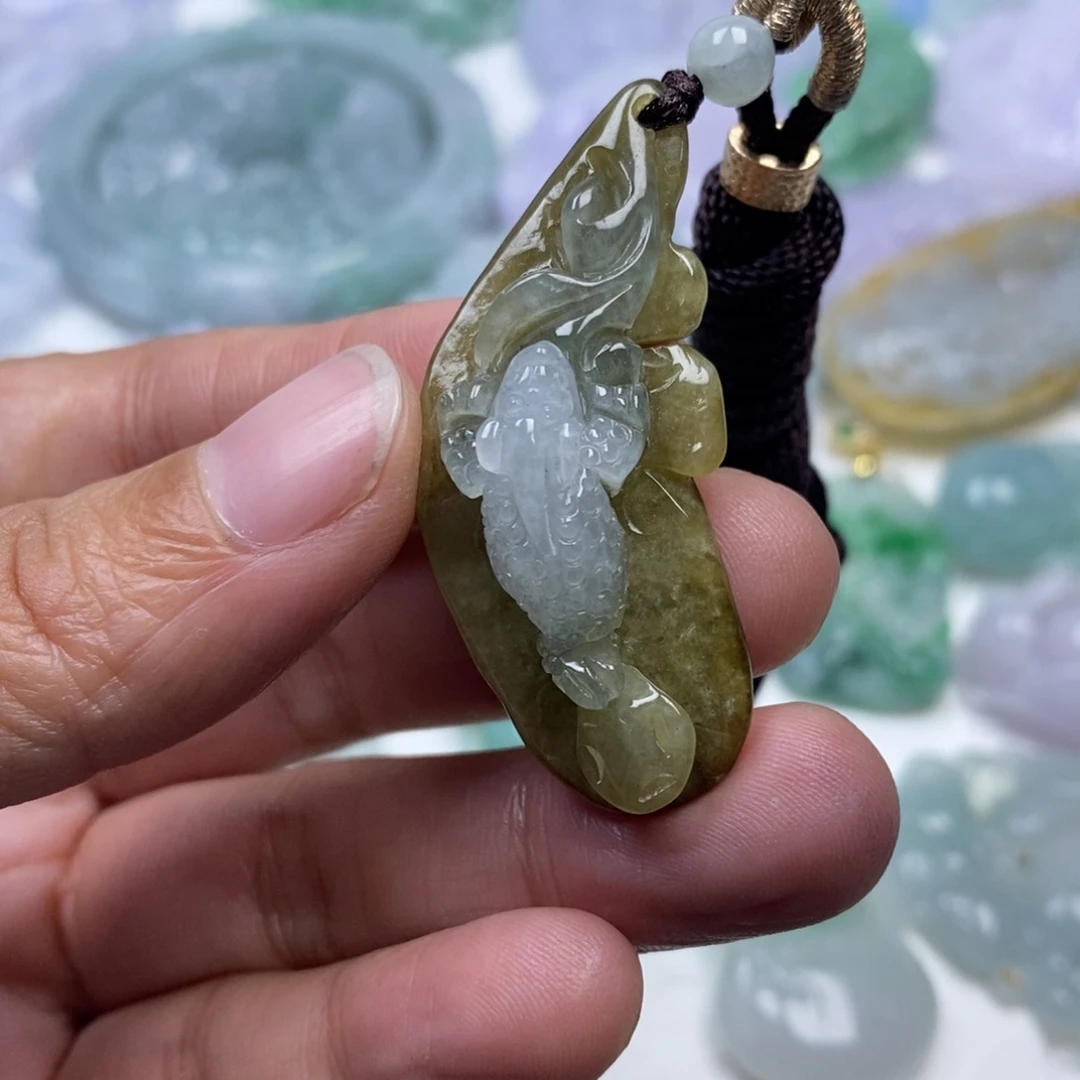 颈饰未镶嵌翡翠翡翠