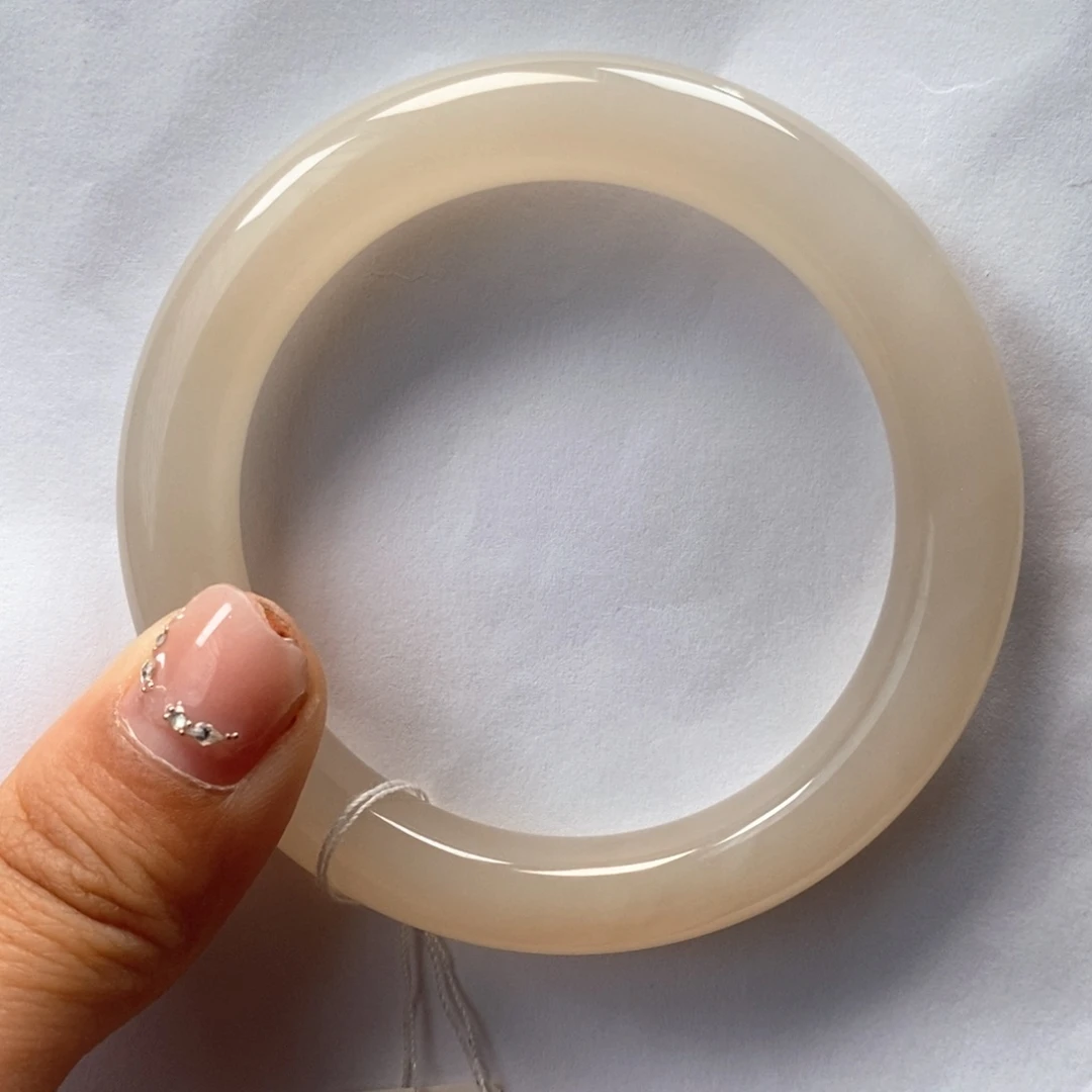 和田玉手镯未镶嵌冰藕粉泥鳅背55