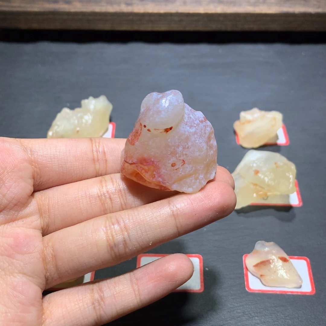 未镶嵌玛瑙/玉髓珠宝奇石