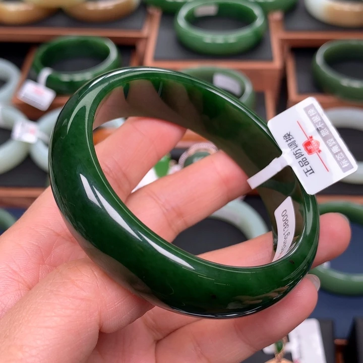 和田玉（碧玉）手镯未镶嵌60