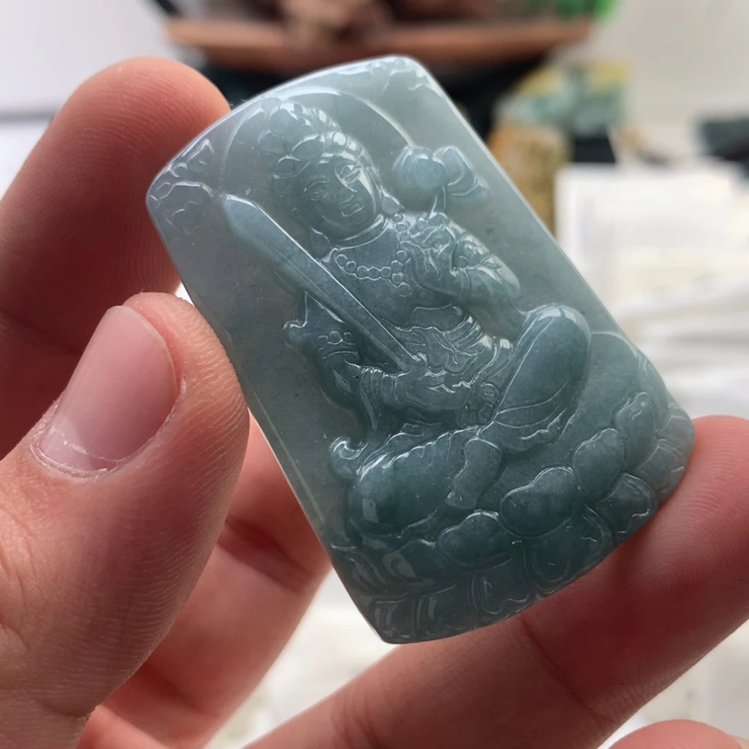 颈饰未镶嵌翡翠虚空