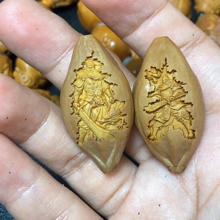 ？***手串/手链橄榄核橄榄微瑕关公10颗