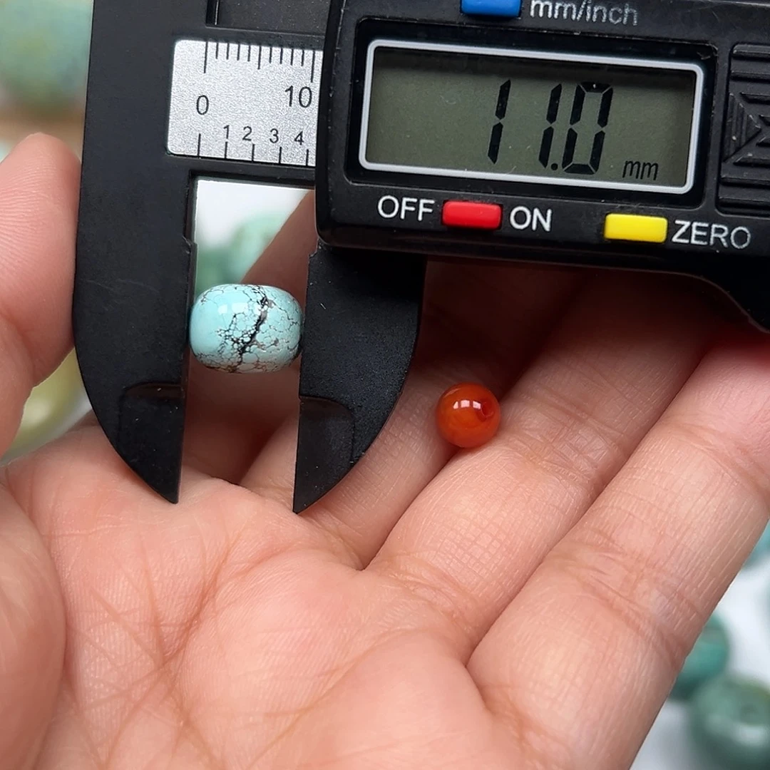 南红玛瑙未镶嵌珠宝奇石