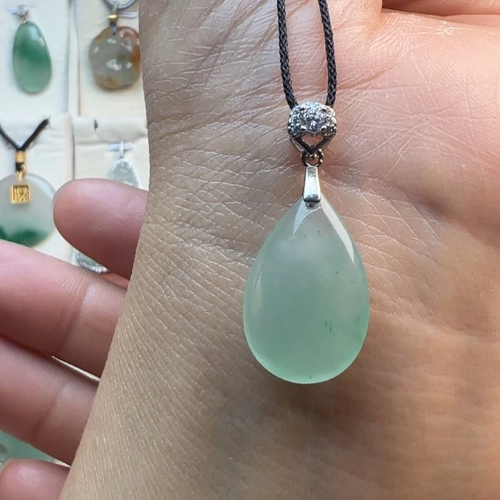 石英质玉银S925镀金镶嵌颈饰