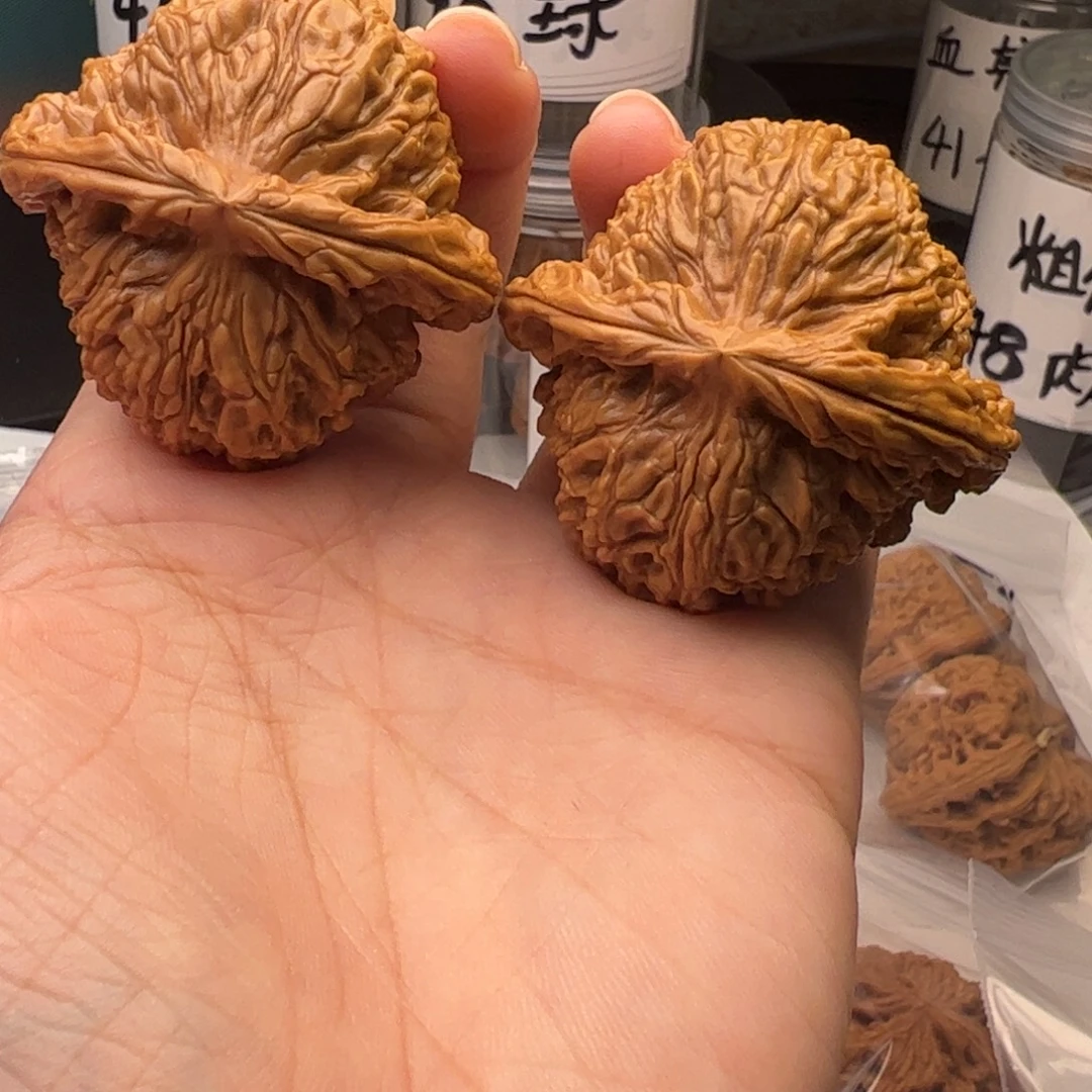 文玩核桃吊坠南疆46