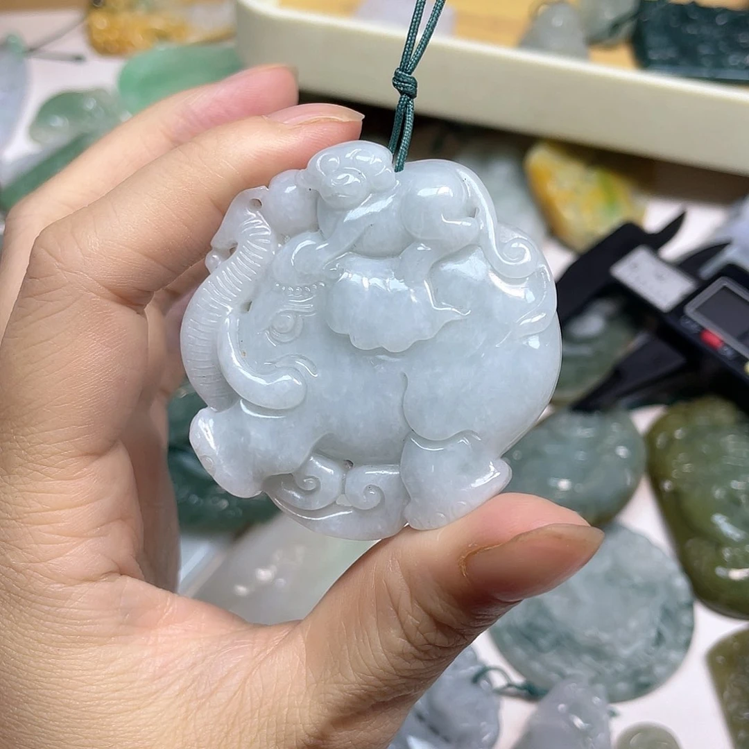 定制翡翠未镶嵌翡翠