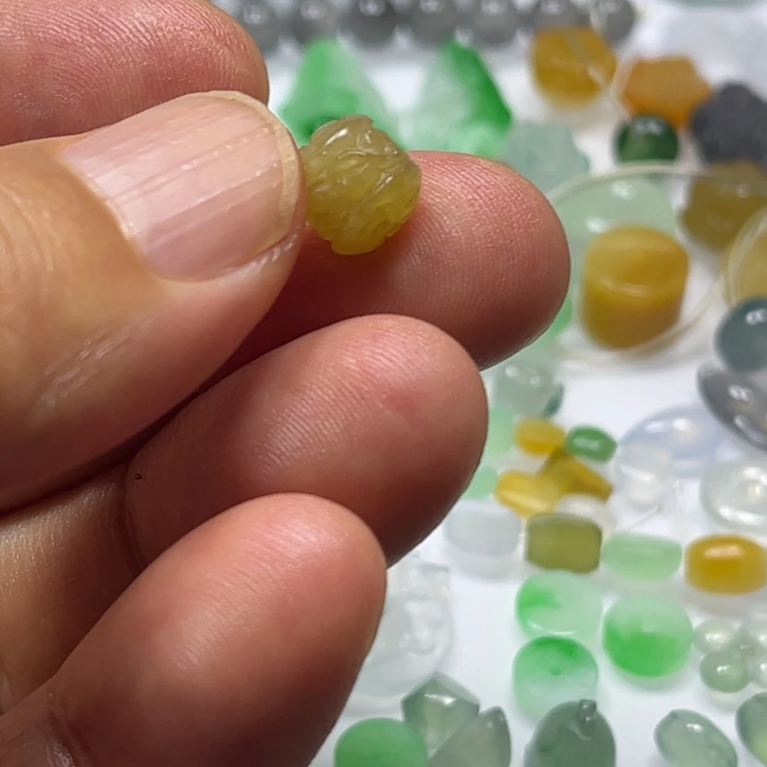 定制翡翠未镶嵌桶珠