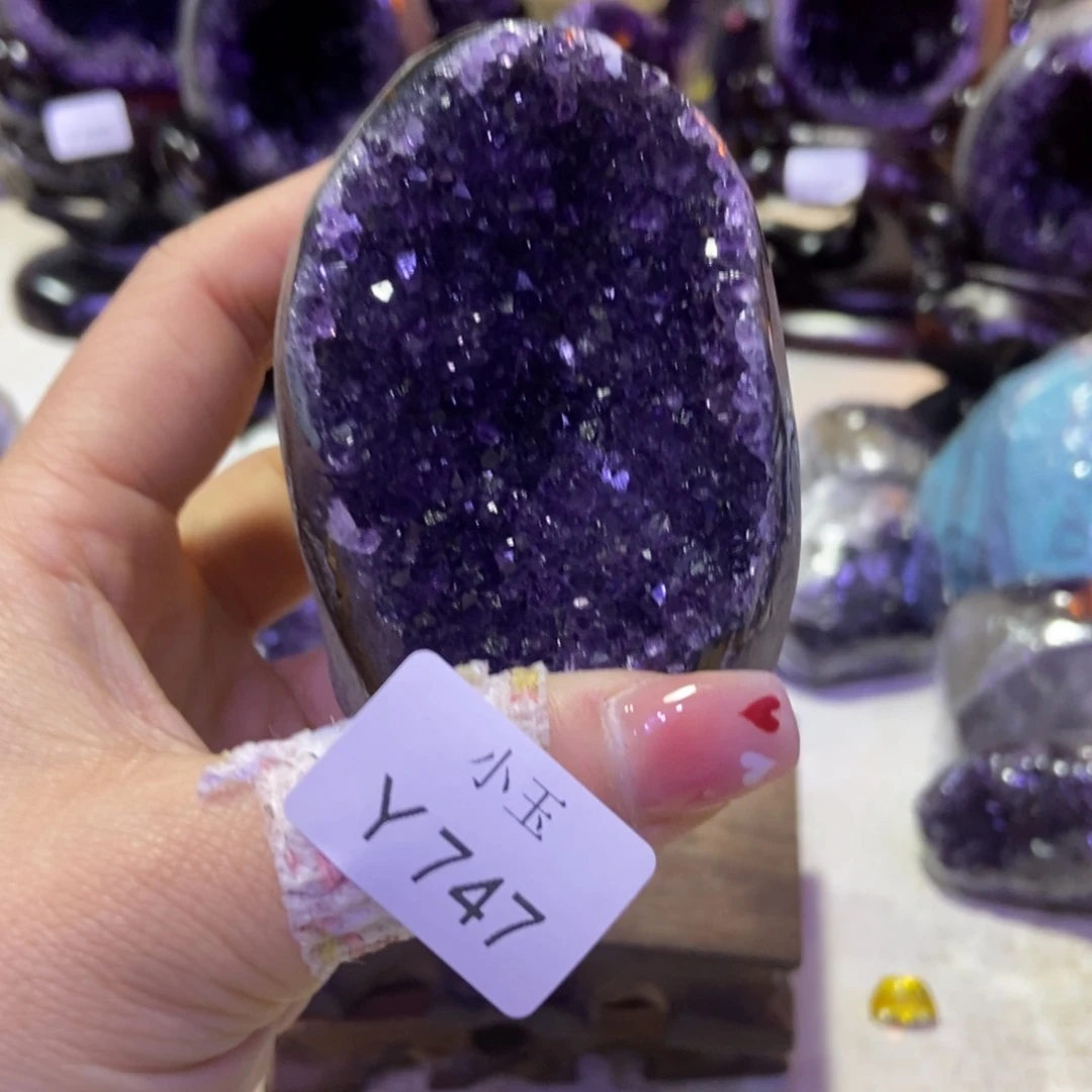 水晶摆件未镶嵌摆件