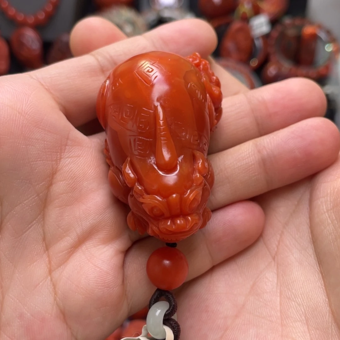 【闪购商品】未镶嵌子母貔貅手把件南红玛瑙
