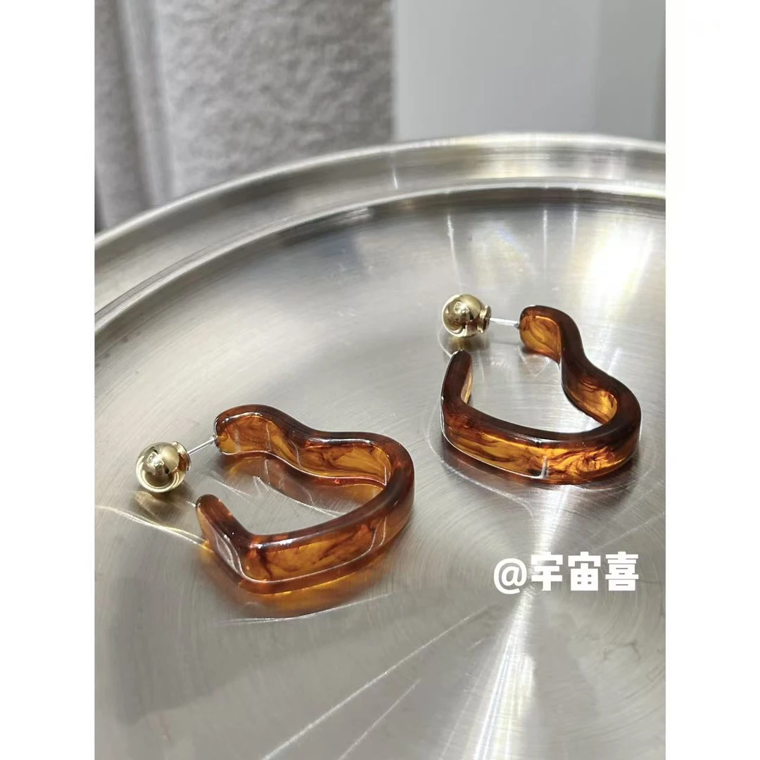 铜合金亚克力耳饰 Q2-086【晕染爱心布朗尼醋酸前后耳钉】