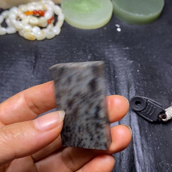 和田玉未镶嵌摆件