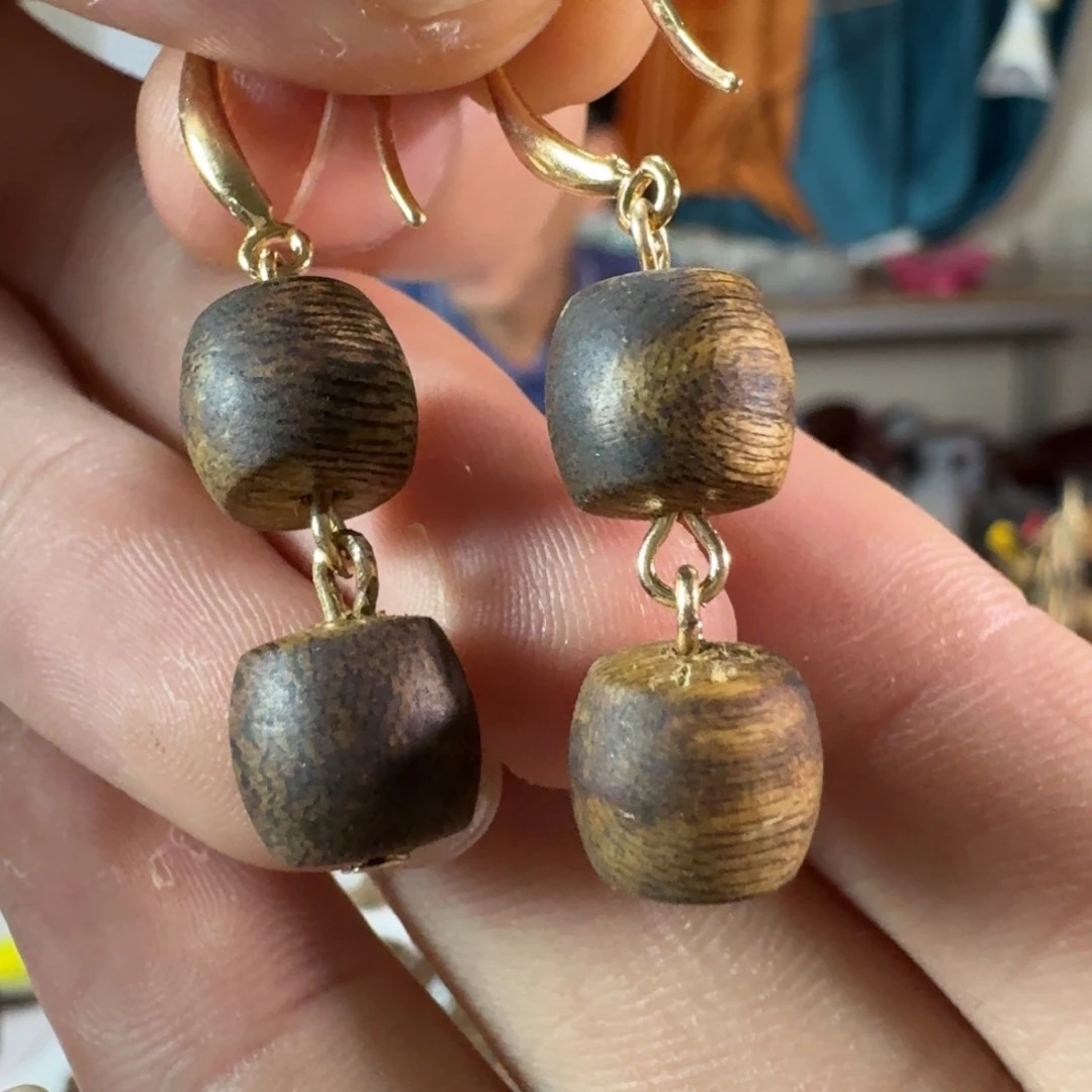 奇楠沉香一对耳环 古珠