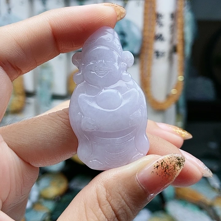 颈饰足铂镶嵌翡翠翡翠