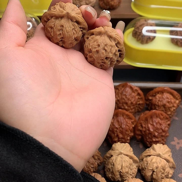 吊坠文玩核桃白狮子