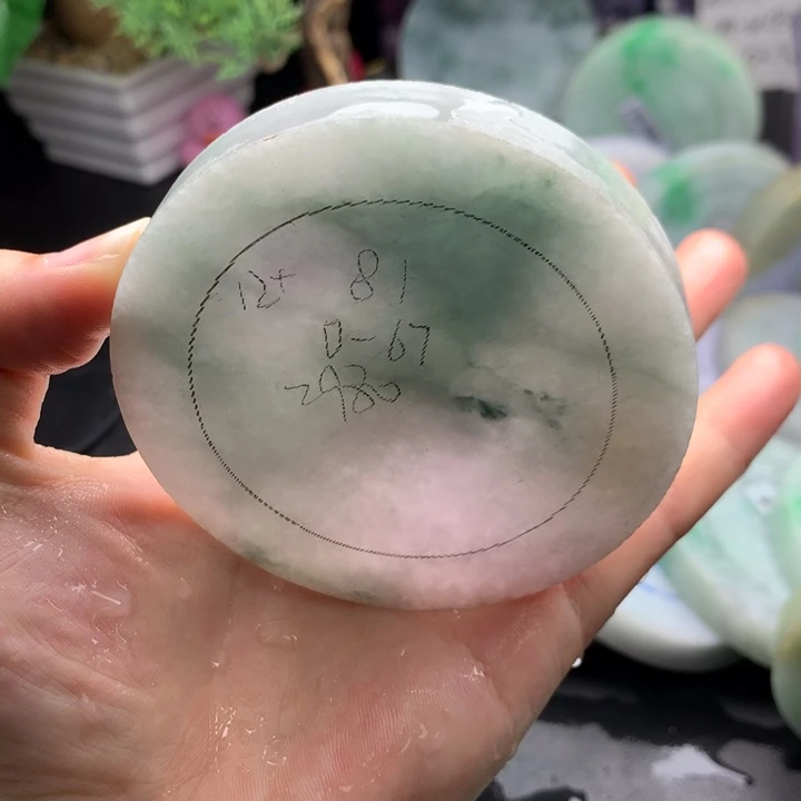 未镶嵌手镯定制翡翠