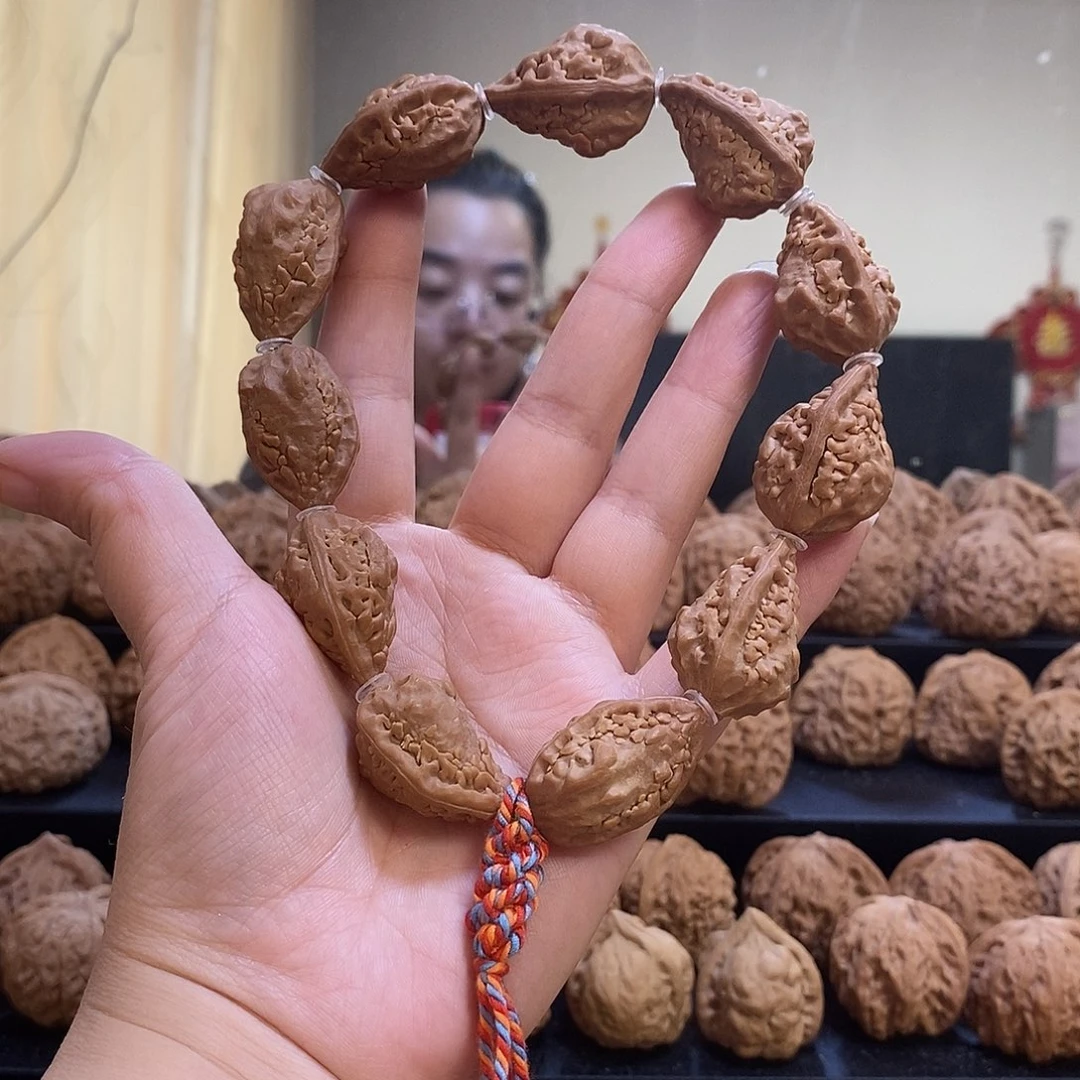 把件文玩核桃1.8左右麒麟角手串