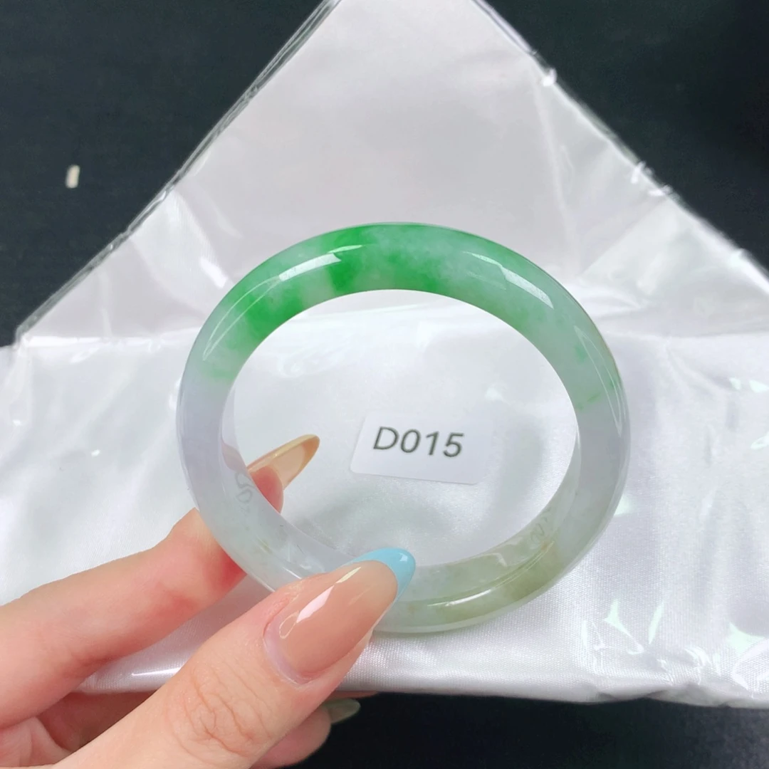翡翠手镯未镶嵌天然翡翠手镯04
