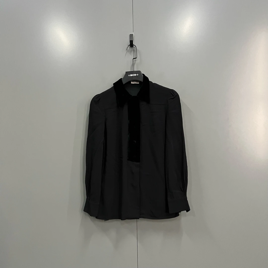 95新 MIU MIU/缪缪 tt20 黑色拼接丝绒衬衫 38码/95新/609464
