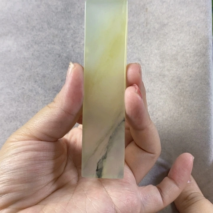 岫玉未镶嵌手把件