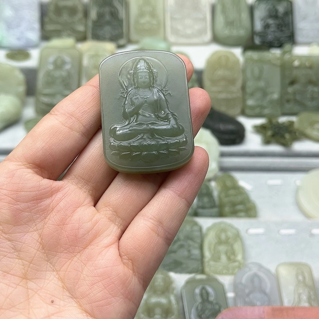 和田玉颈饰未镶嵌彩****泡