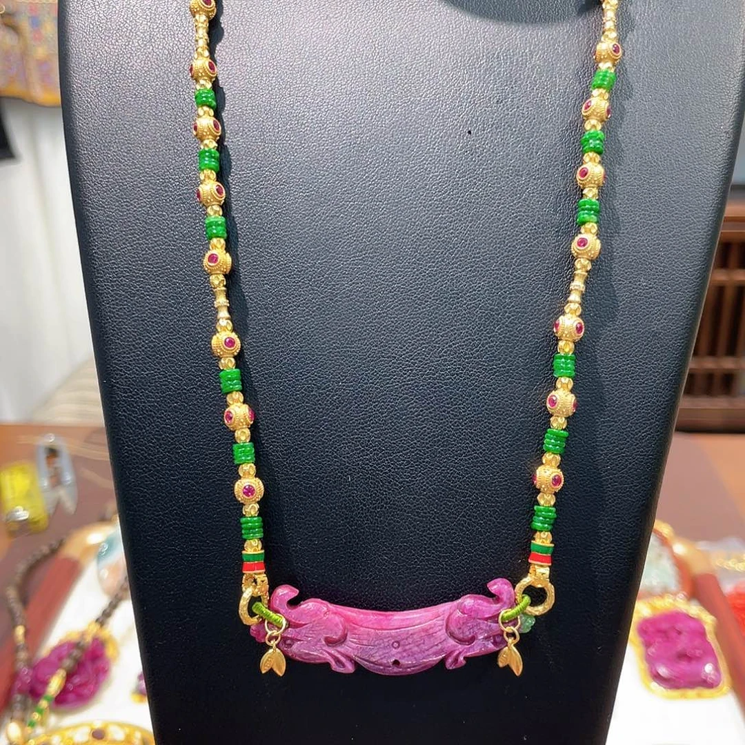 锦纶非金属红宝吊坠