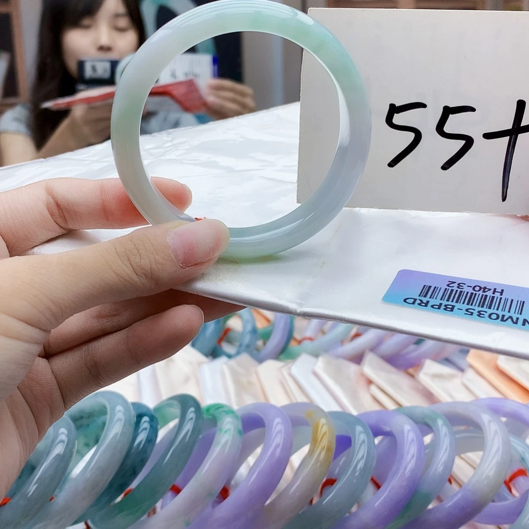 未镶嵌手镯翡翠hhhb