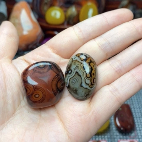 未镶嵌玛瑙/玉髓珠宝奇石飞*哥打孔不退不换