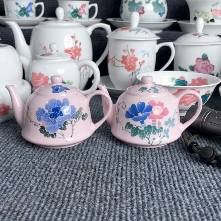 @***源景德镇陶瓷茶壶两把