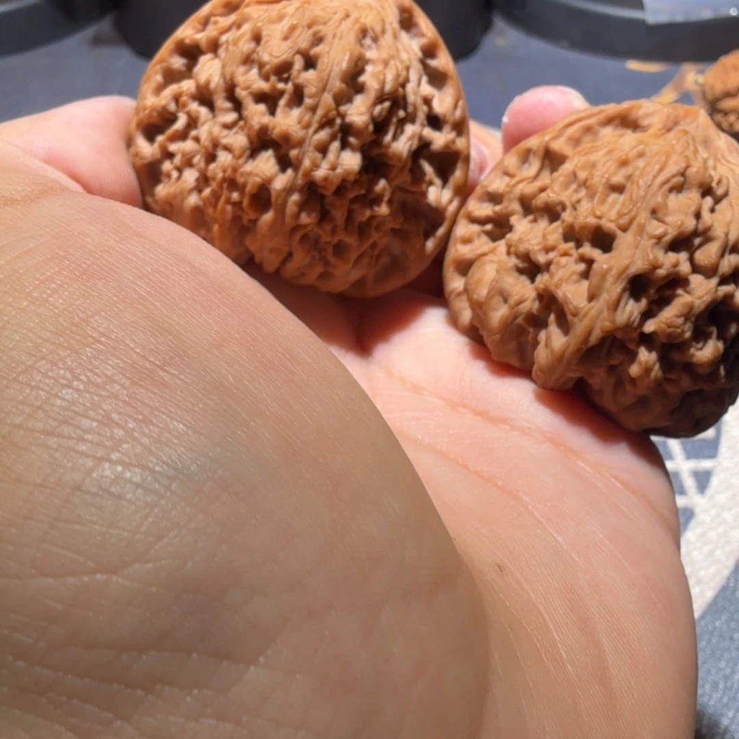 文玩核桃把件三角南疆