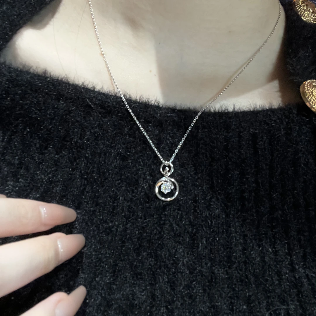 18K金镶嵌天然钻石项链坠一套时尚百搭珠宝气质