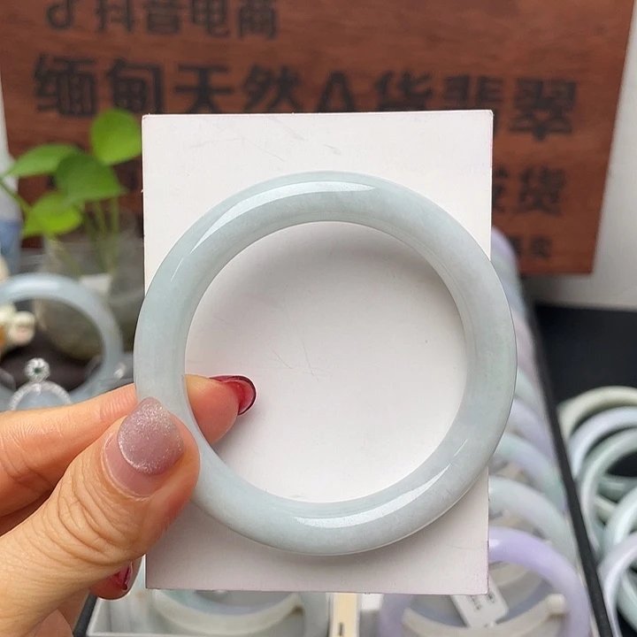 翡翠手镯未镶嵌51圆条