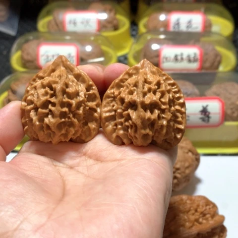 吊坠文玩核桃玄月