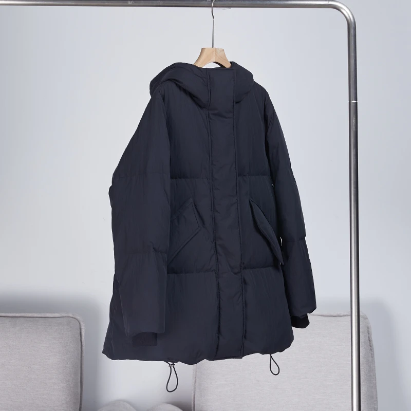 蓬松廓形连帽羽绒服