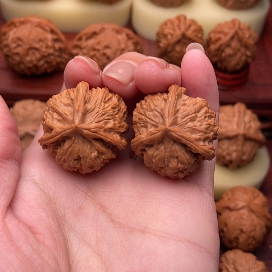 桃核把件野生粗筋三棱31