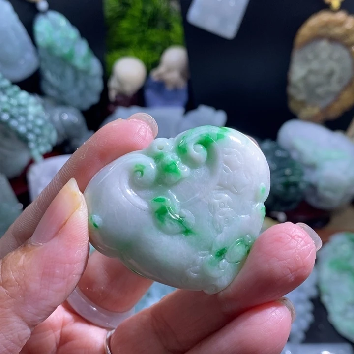 【闪购商品】颈饰未镶嵌翡翠如意