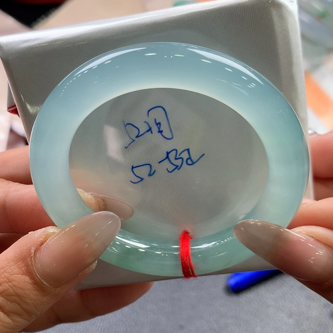 翡翠未镶嵌手镯52圆