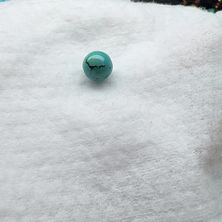 尺寸：10左右绿网花纹 单颗圆珠一颗