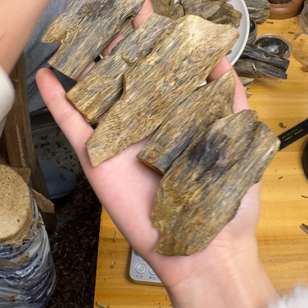 沉香沉香碎屑白棋品种块料59克