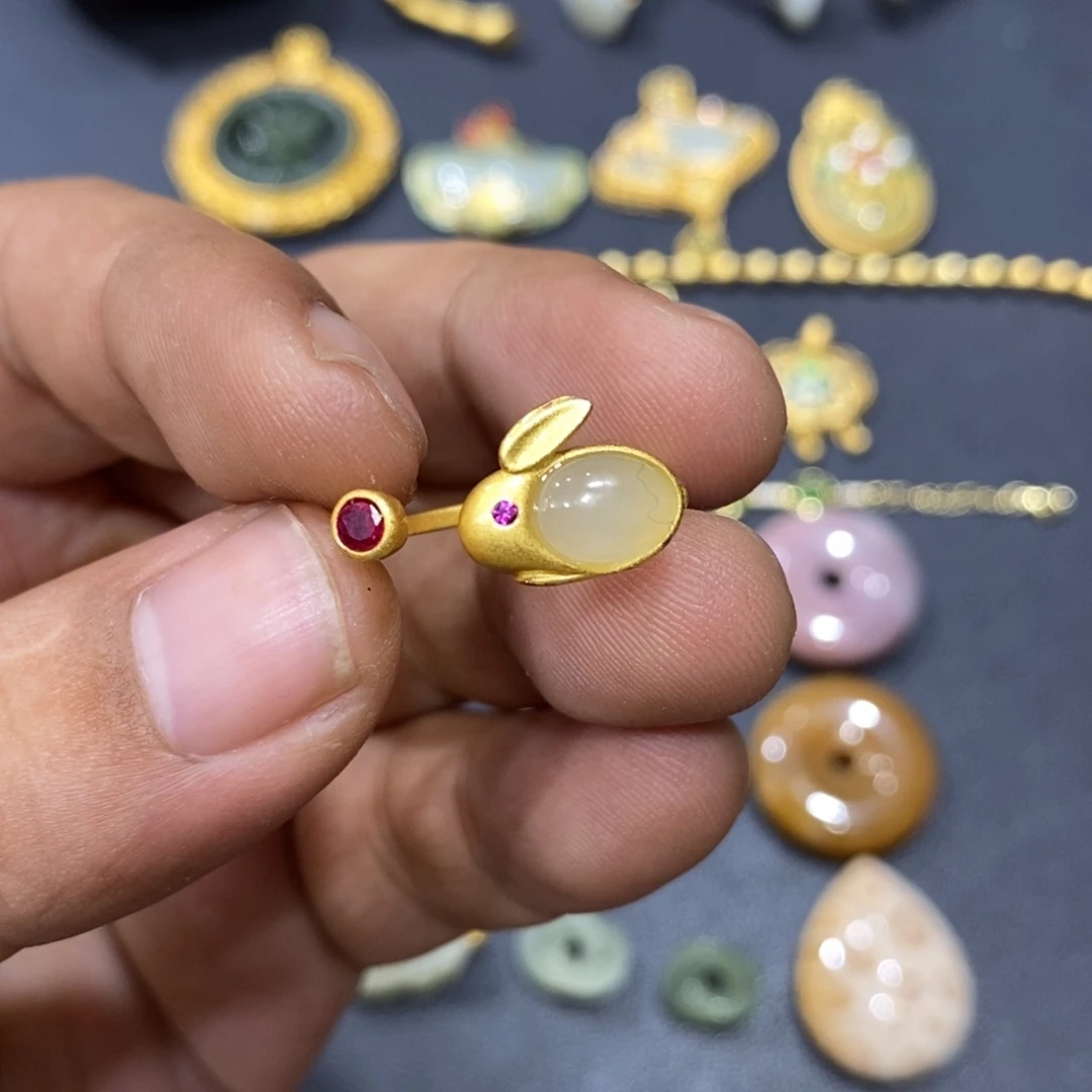 和田玉戒指银S925镀金镶嵌