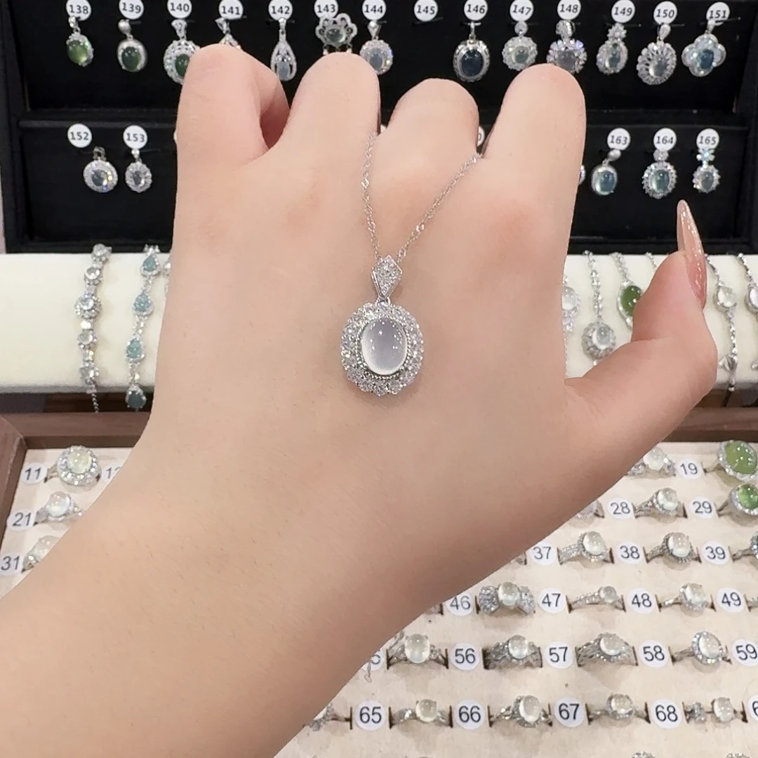 岫玉银S925镶嵌项链养****?