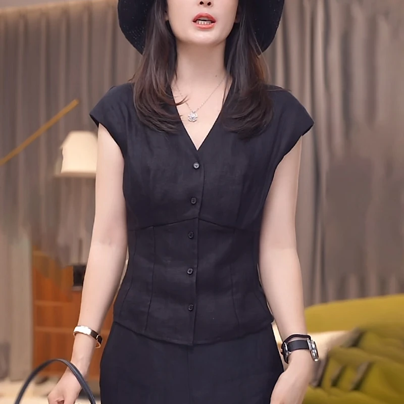 简约黑色v领衬衫女2025夏季洋气减龄收腰显瘦高级感亚麻短袖上衣