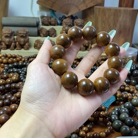 老山檀香黑肉沉水2.0手串一**下