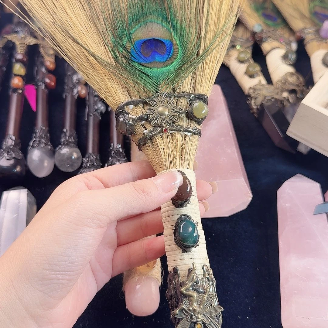 未镶嵌颈饰水晶绿水晶