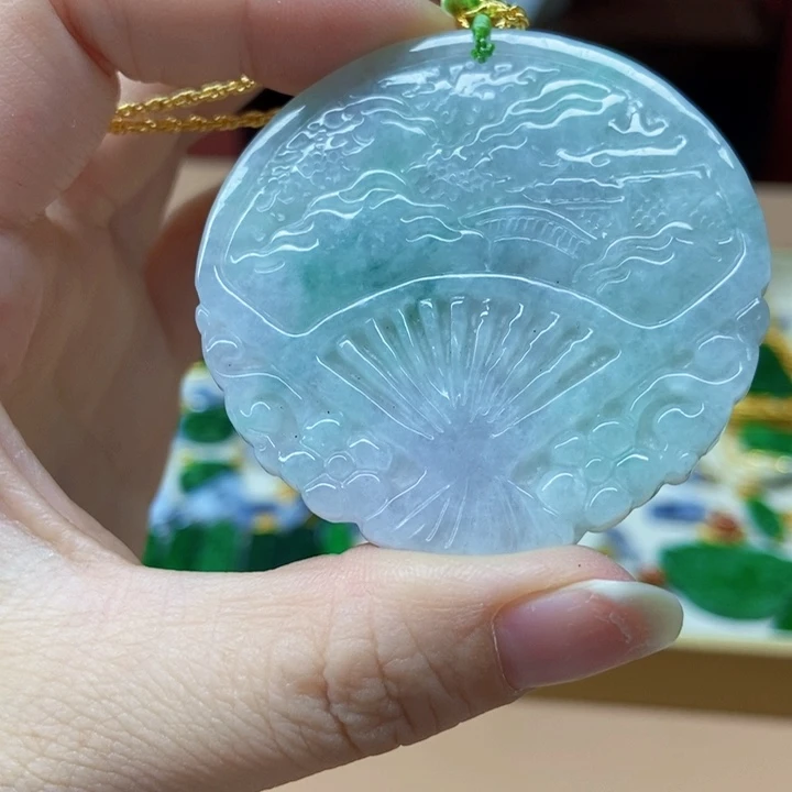 翡翠未镶嵌颈饰吊坠