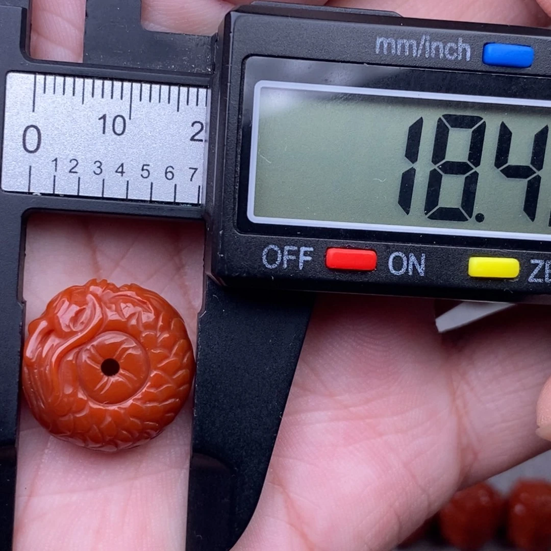 南红玛瑙配饰未镶嵌