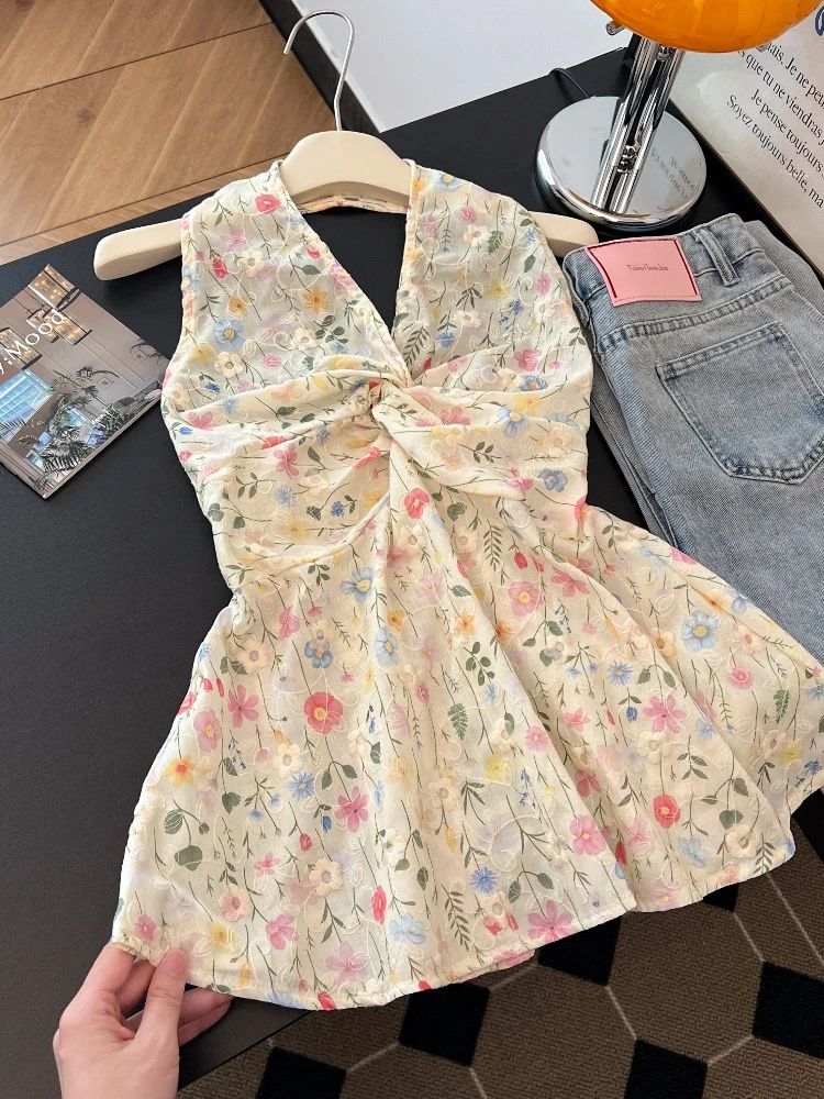 2025夏款度假风v领挂脖碎花背心女辣妹扭结吊带纯欲无袖露背上衣