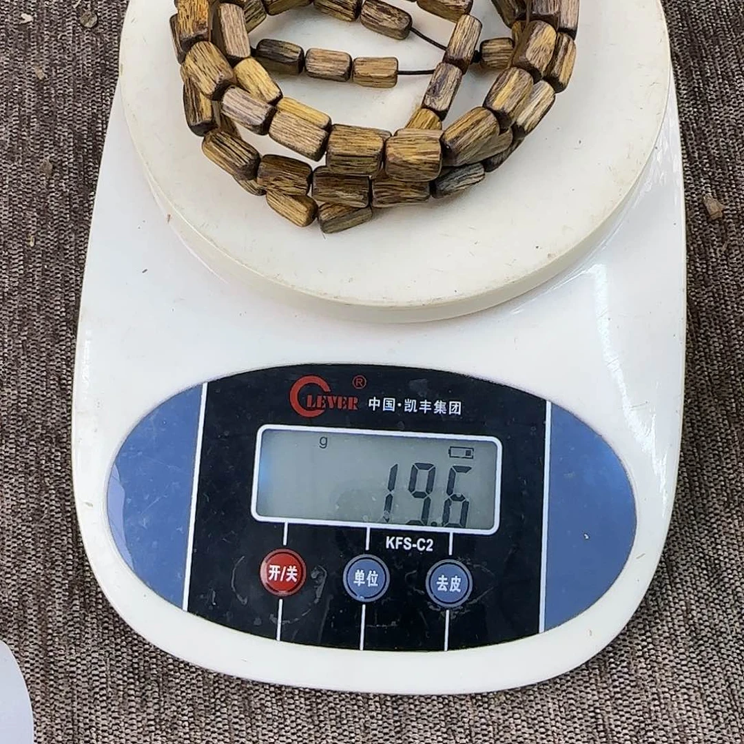 沉香手串黄*沉香手串多圈随形方7-8mm 19g+多样性发一