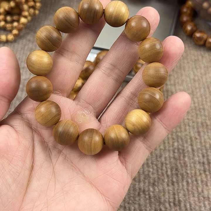 木毅*人老山檀香1.5。。。。。。。。。