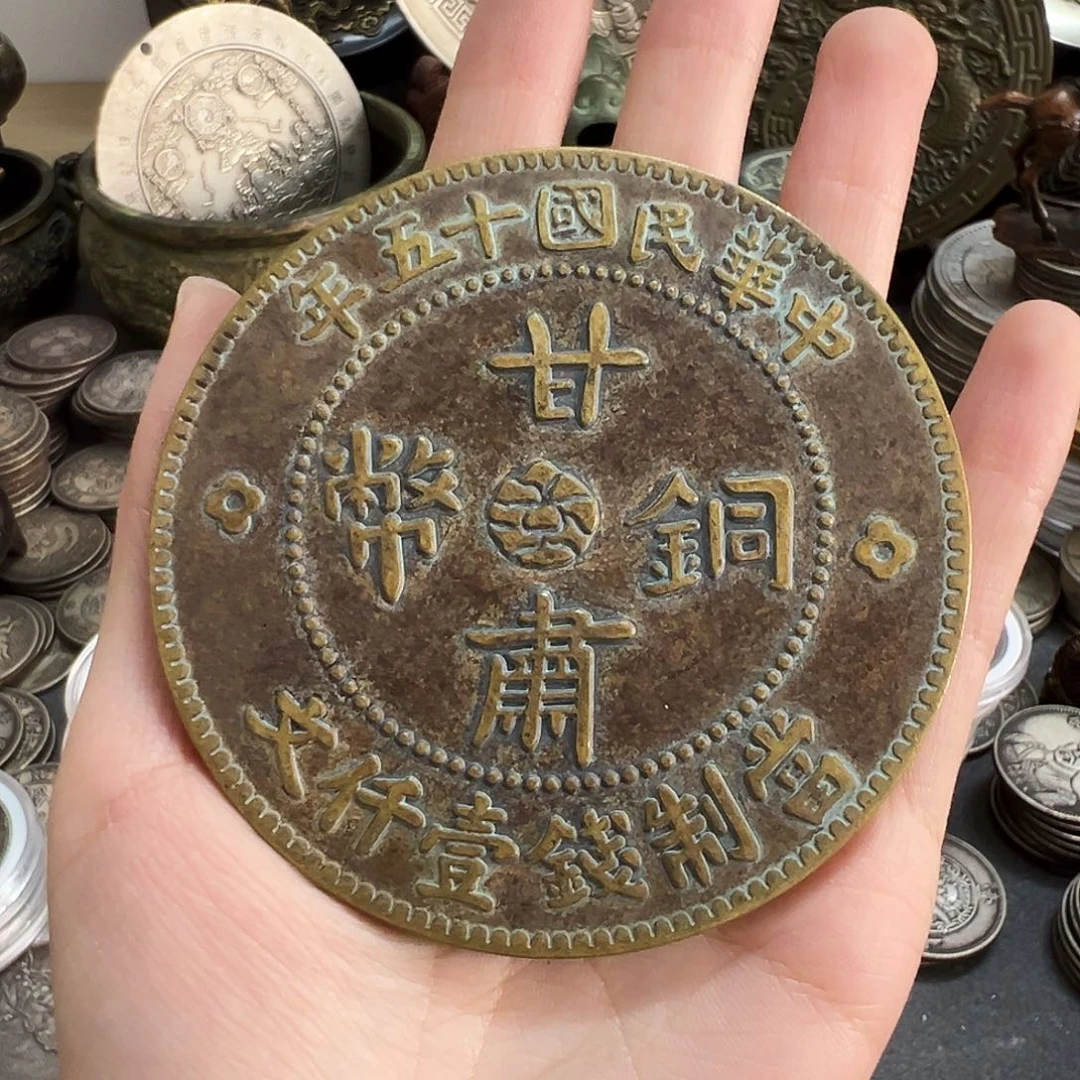 金属复古风格摆件