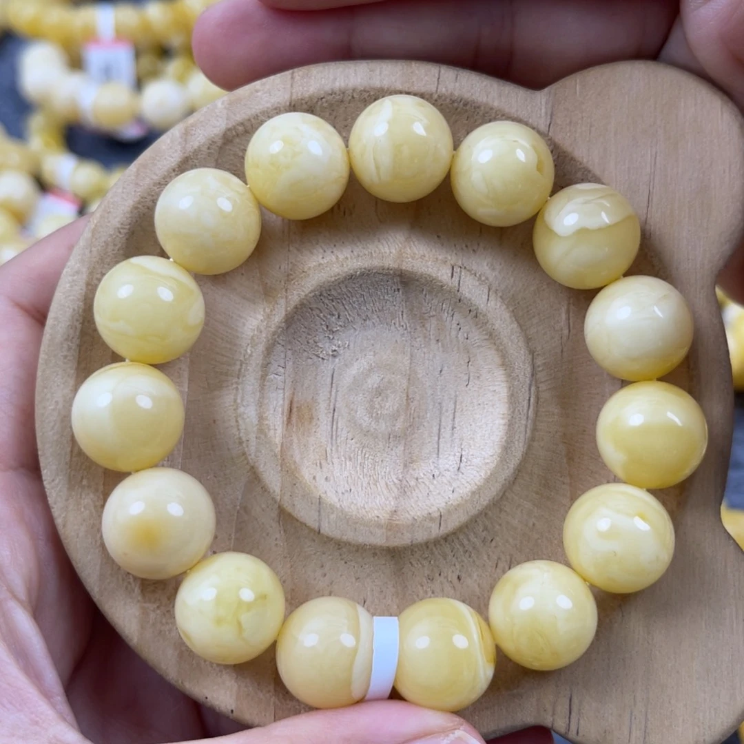 琥珀裸石未镶嵌尺寸